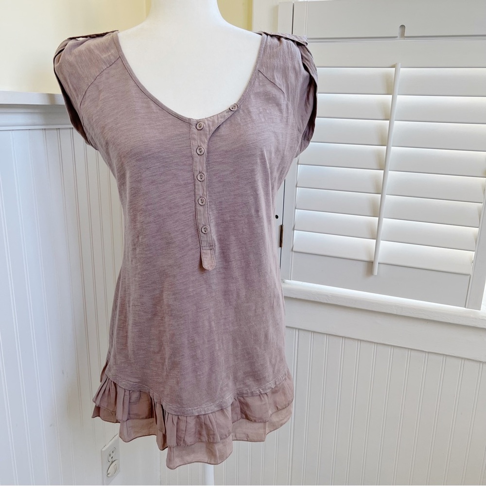 Mur Mur Taupe Ruffle Trim Short Sleeve Blouse Women’s Size Large
